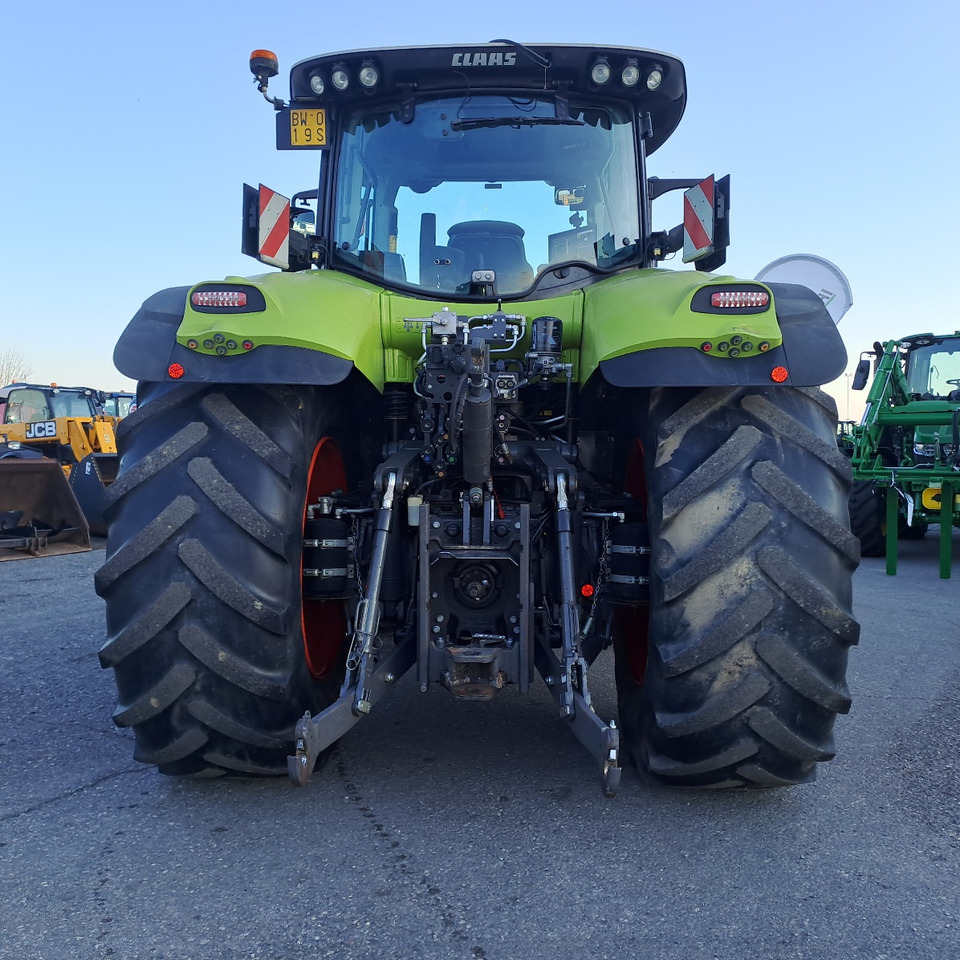 CLAAS 830 AXION - جرار: صورة 4 CLAAS 830 AXION - جرار: صورة 4