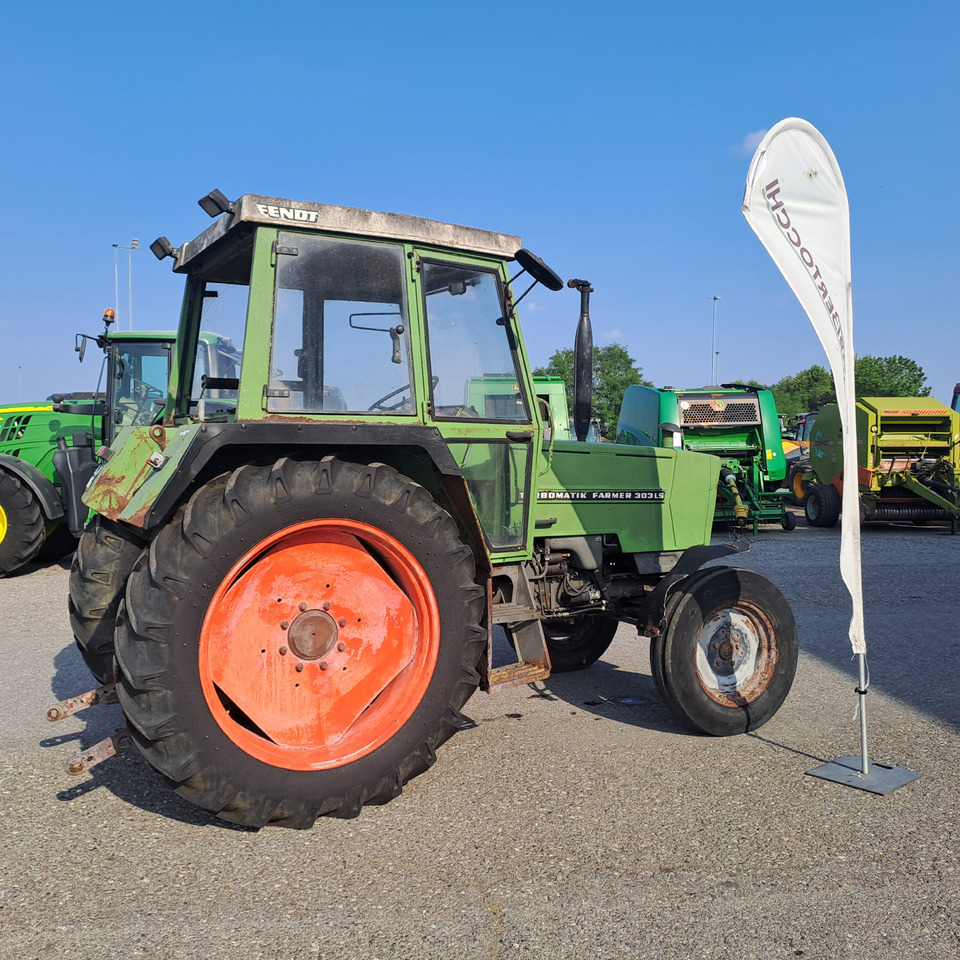 FENDT 303 LS FARMER - جرار: صورة 3 FENDT 303 LS FARMER - جرار: صورة 3