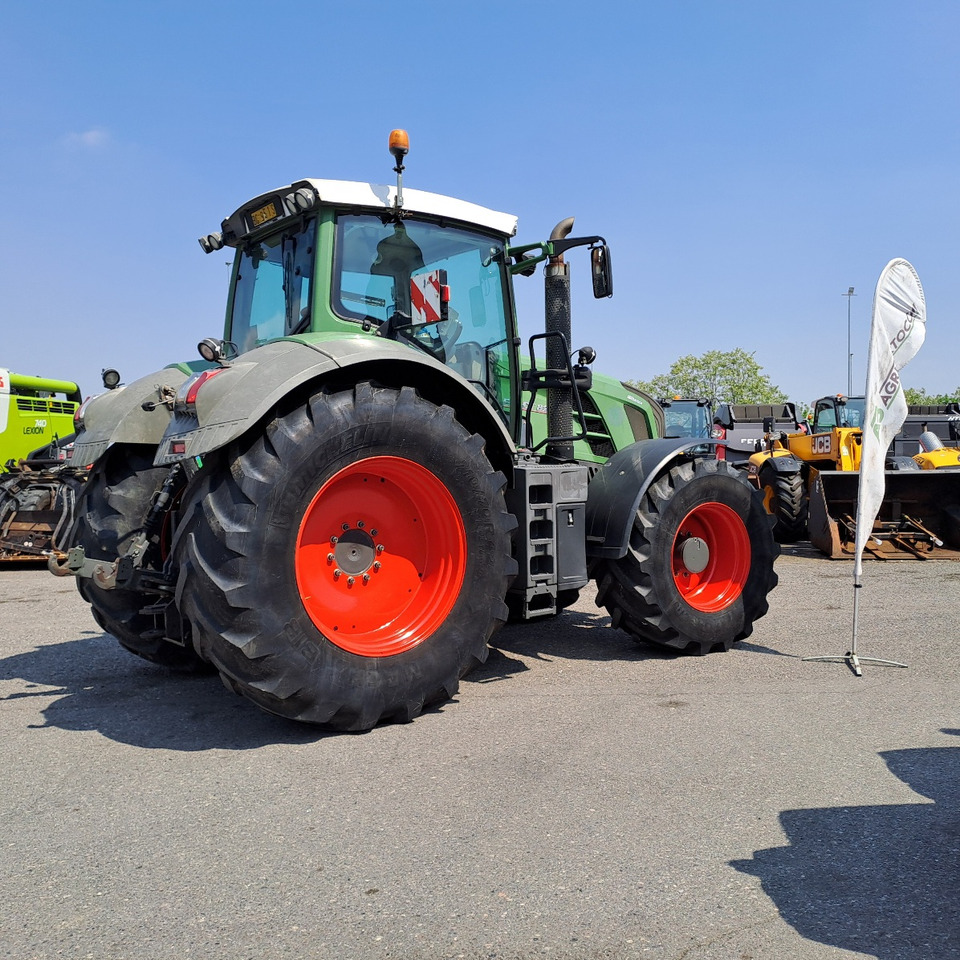 FENDT 828 VARIO PROFI PLUS - جرار: صورة 3 FENDT 828 VARIO PROFI PLUS - جرار: صورة 3