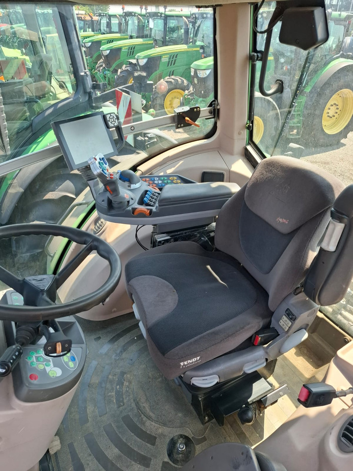FENDT 828 VARIO PROFIPLUS - جرار: صورة 2 FENDT 828 VARIO PROFIPLUS - جرار: صورة 2