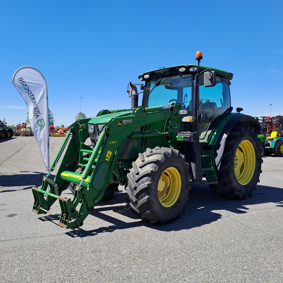 JOHN DEERE 6125R - جرار: صورة 1 JOHN DEERE 6125R - جرار: صورة 1