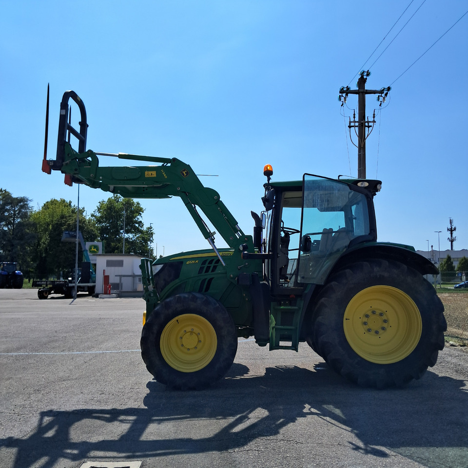 JOHN DEERE 6125R - جرار: صورة 2 JOHN DEERE 6125R - جرار: صورة 2