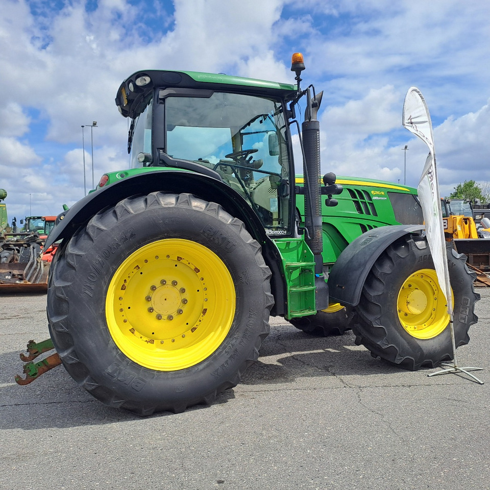 JOHN DEERE 6210R - جرار: صورة 2 JOHN DEERE 6210R - جرار: صورة 2