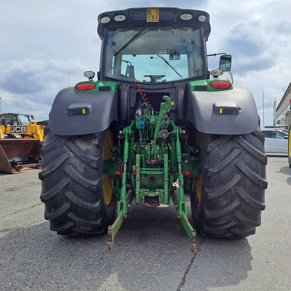 JOHN DEERE 6210R - جرار: صورة 4 JOHN DEERE 6210R - جرار: صورة 4