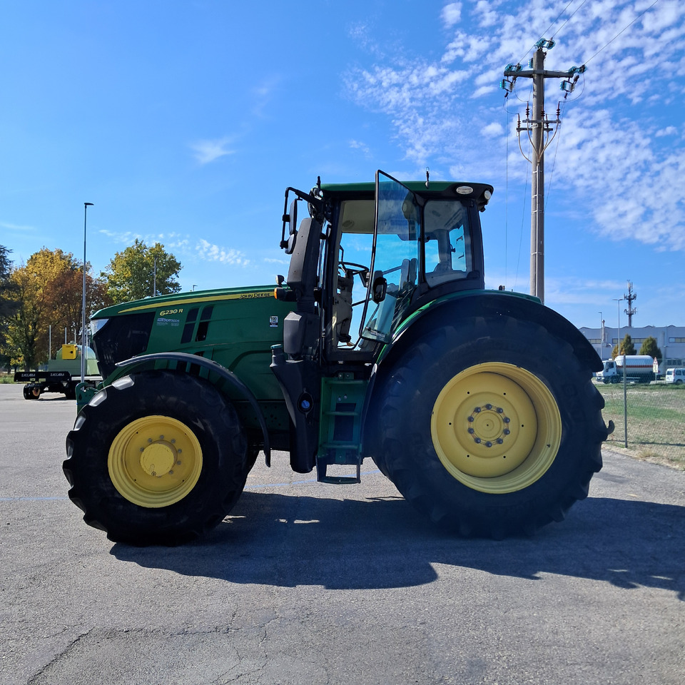 JOHN DEERE 6230R - جرار: صورة 3 JOHN DEERE 6230R - جرار: صورة 3