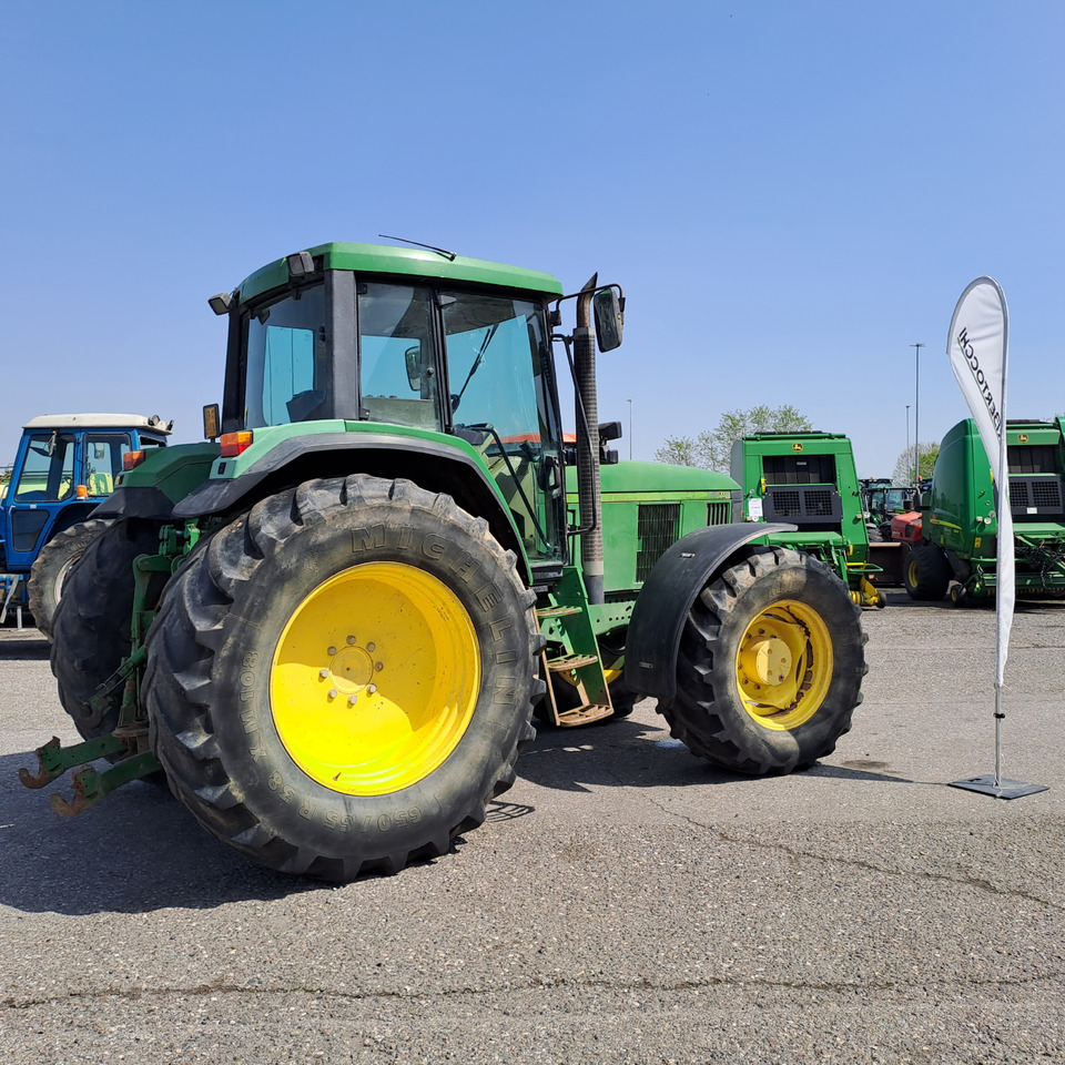 JOHN DEERE 6910 - جرار: صورة 2 JOHN DEERE 6910 - جرار: صورة 2