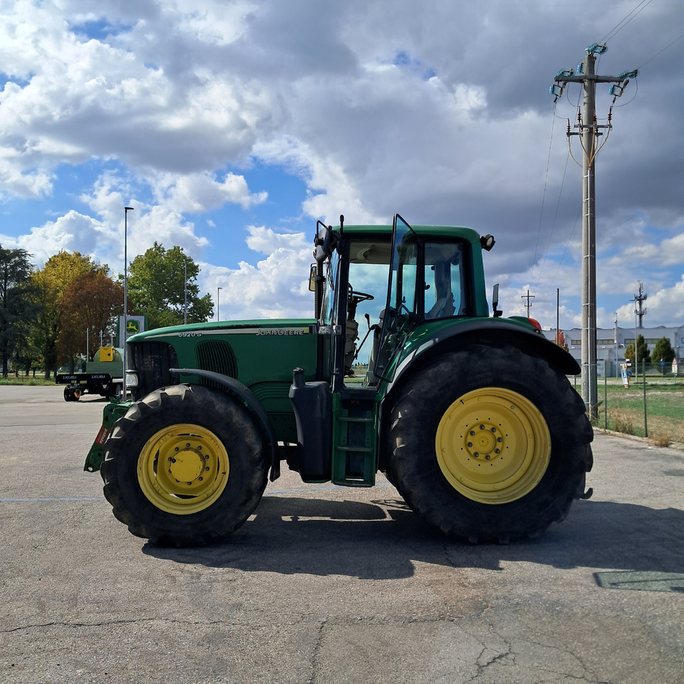 JOHN DEERE 6920S - جرار: صورة 2 JOHN DEERE 6920S - جرار: صورة 2
