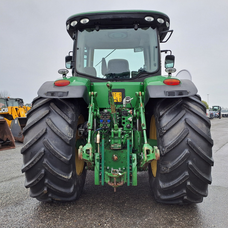 JOHN DEERE 7230R - جرار: صورة 5 JOHN DEERE 7230R - جرار: صورة 5