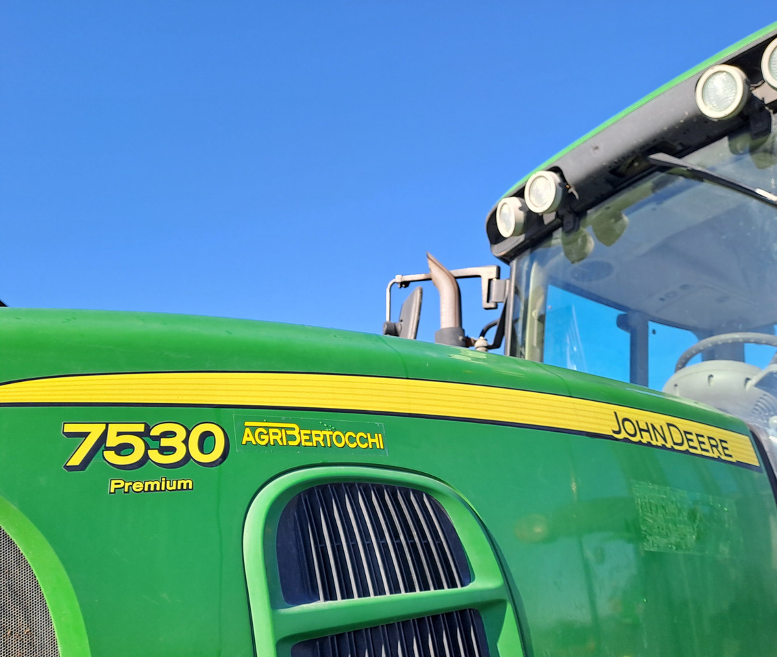 جرار JOHN DEERE 7530 PREMIUM: صورة 8 جرار JOHN DEERE 7530 PREMIUM: صورة 8
