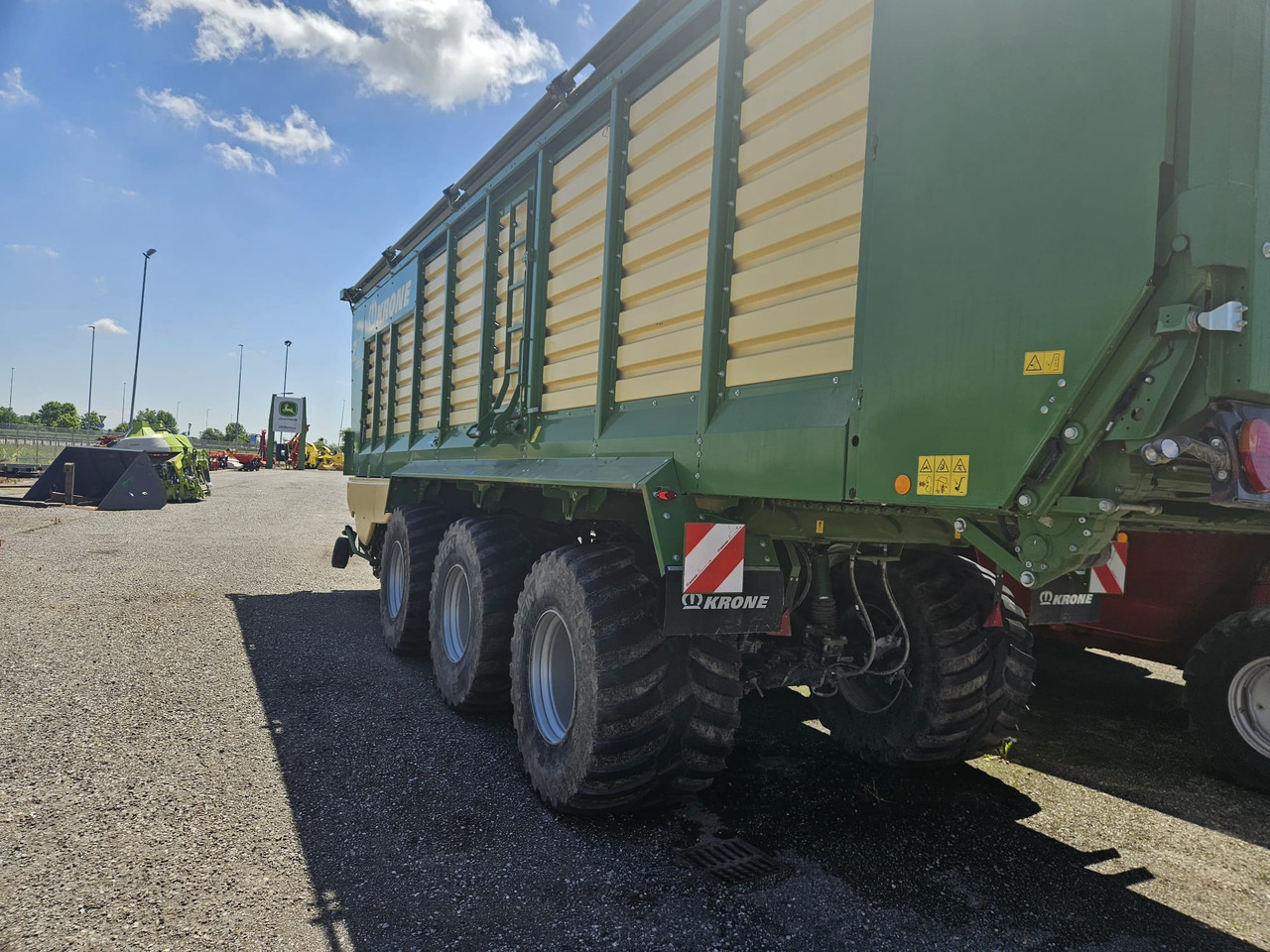 KRONE ZX560GD - عربة ذاتية التحميل: صورة 1 KRONE ZX560GD - عربة ذاتية التحميل: صورة 1