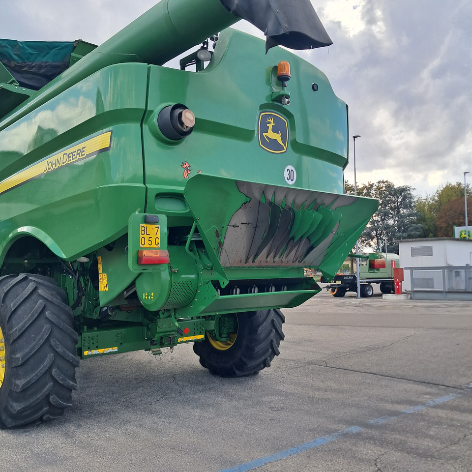 MIETITREBBIA JOHN DEERE S660 - حصادة موحَّدة: صورة 4 MIETITREBBIA JOHN DEERE S660 - حصادة موحَّدة: صورة 4