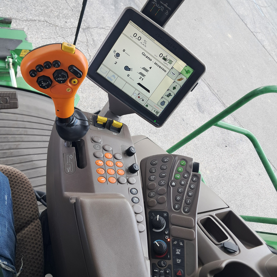 MIETITREBBIA JOHN DEERE S660 MIETITREBBIA JOHN DEERE S660: صورة 16 MIETITREBBIA JOHN DEERE S660 MIETITREBBIA JOHN DEERE S660: صورة 16