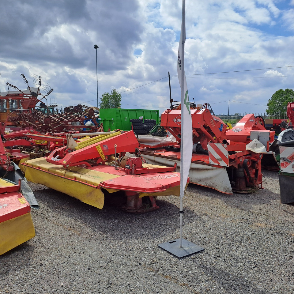 POTTINGER NOVA CAT ALPHA MOTION 306 - جزازة العشب: صورة 1 POTTINGER NOVA CAT ALPHA MOTION 306 - جزازة العشب: صورة 1