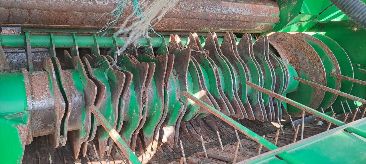 ROTOPRESSA JOHN DEERE 960 - ASTA AGRIBERTOCCHI - مكنة: صورة 4 ROTOPRESSA JOHN DEERE 960 - ASTA AGRIBERTOCCHI - مكنة: صورة 4
