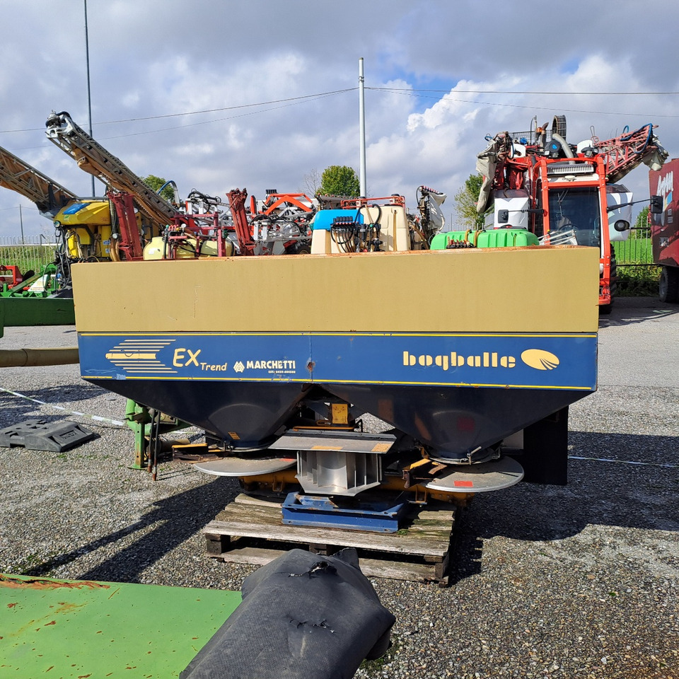 SPANDICONCIME BOGBALLE EX T - آلة رش السماد: صورة 1 SPANDICONCIME BOGBALLE EX T - آلة رش السماد: صورة 1