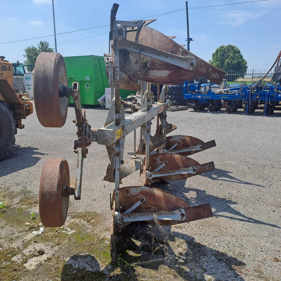 TRIVOMERE EMMEGIEMME - محراث: صورة 3 TRIVOMERE EMMEGIEMME - محراث: صورة 3