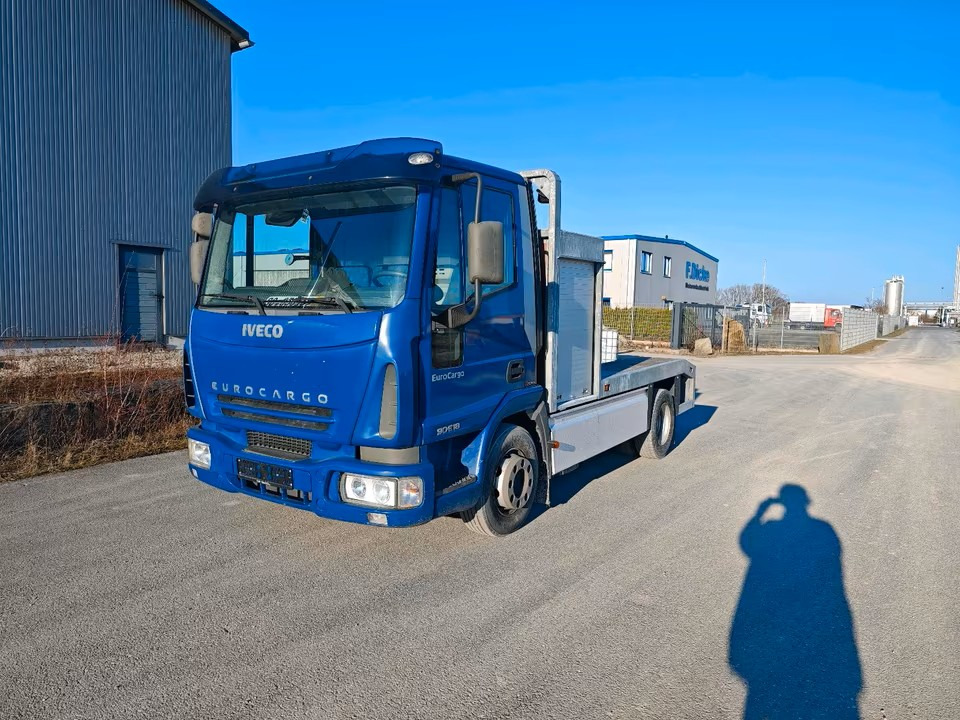 Iveco Eurocargo 90E18 - وحدة جر: صورة 1 Iveco Eurocargo 90E18 - وحدة جر: صورة 1
