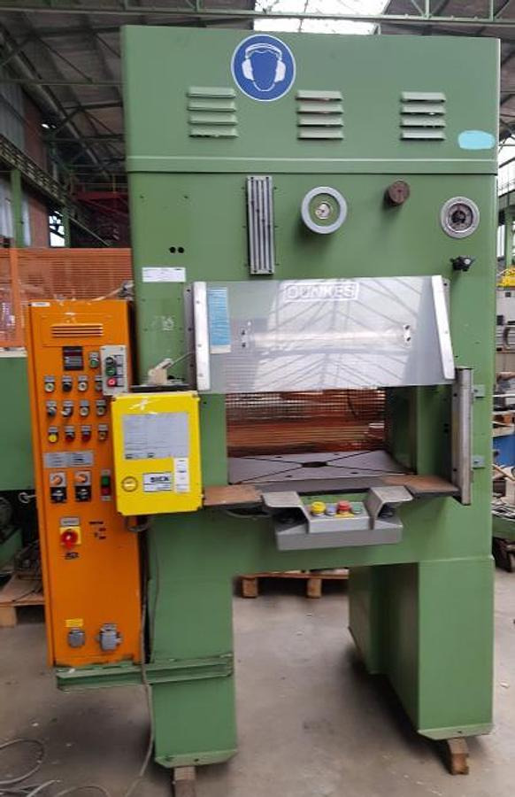 Hydr. Schnelläuferpresse DUNKES - آلة تصنيع المعادن: صورة 1 Hydr. Schnelläuferpresse DUNKES - آلة تصنيع المعادن: صورة 1
