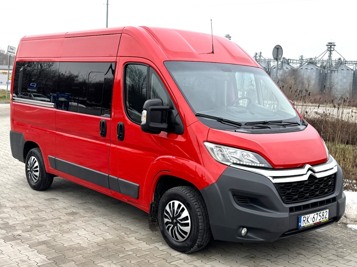 Citroën Jumper 9 osobowy 2.0 HDI 131KM Nawiewy Tylne LED Bezwypadkowy Niski przebieg - حافلة صغيرة, ميكروباص: صورة 2 Citroën Jumper 9 osobowy 2.0 HDI 131KM Nawiewy Tylne LED Bezwypadkowy Niski przebieg - حافلة صغيرة, ميكروباص: صورة 2