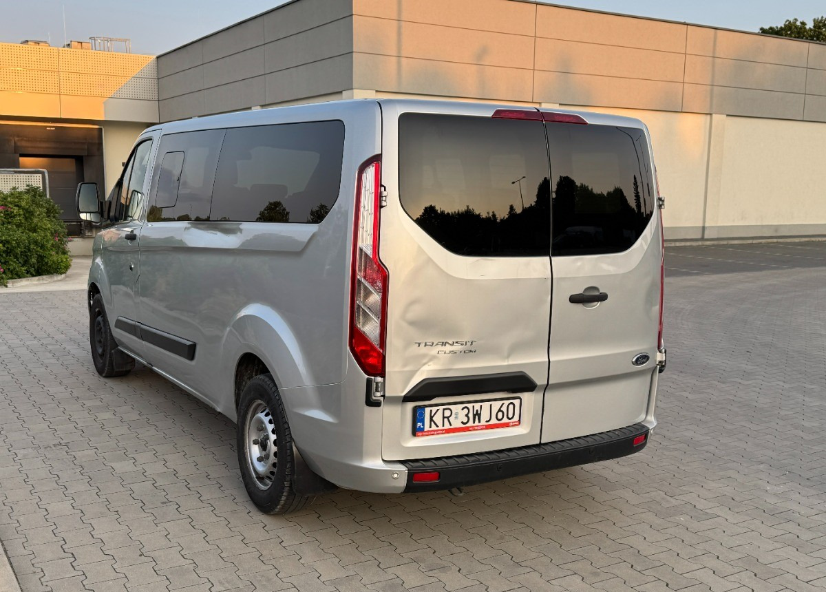 Ford Transit Custom 2.0 170 KM L2 LONG 2021 LED 8 osobowy NAWIEWY miejsc Salon PL - حافلة صغيرة, ميكروباص: صورة 3 Ford Transit Custom 2.0 170 KM L2 LONG 2021 LED 8 osobowy NAWIEWY miejsc Salon PL - حافلة صغيرة, ميكروباص: صورة 3