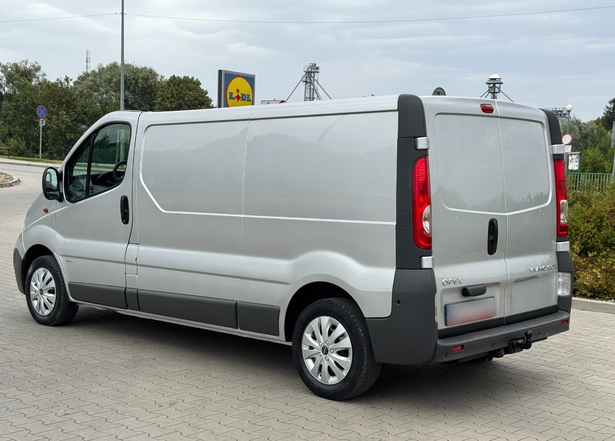 Opel Vivaro 2.0 DCI 115KM 2013 Rok SERWISOWANY Bezwypadkowy Super Stan - فان: صورة 2 Opel Vivaro 2.0 DCI 115KM 2013 Rok SERWISOWANY Bezwypadkowy Super Stan - فان: صورة 2