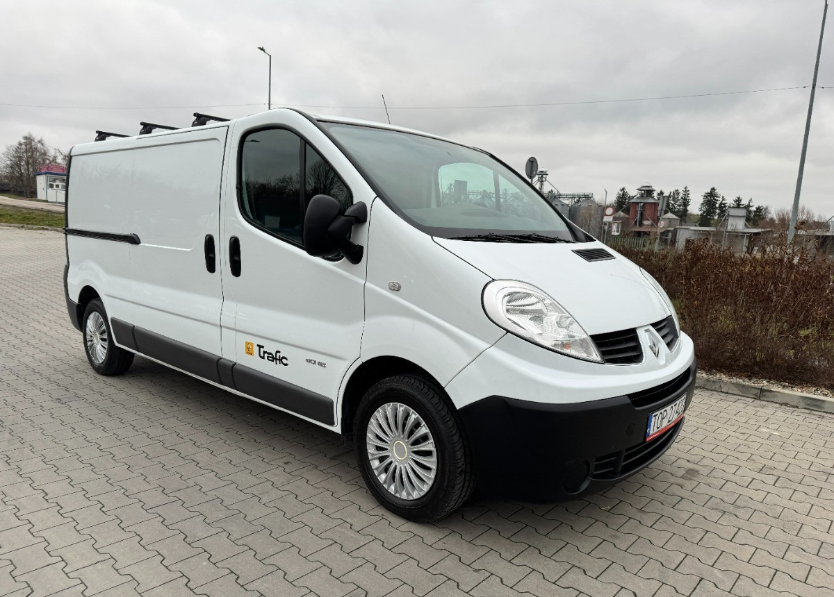 Renault Trafic L2 Long 2.0 DCI 115KM Klimatronic 130 tys km Super stan SERWIS Renault Trafic L2 Long 2.0 DCI 115KM Klimatronic 130 tys km Super stan SERWIS: صورة 21