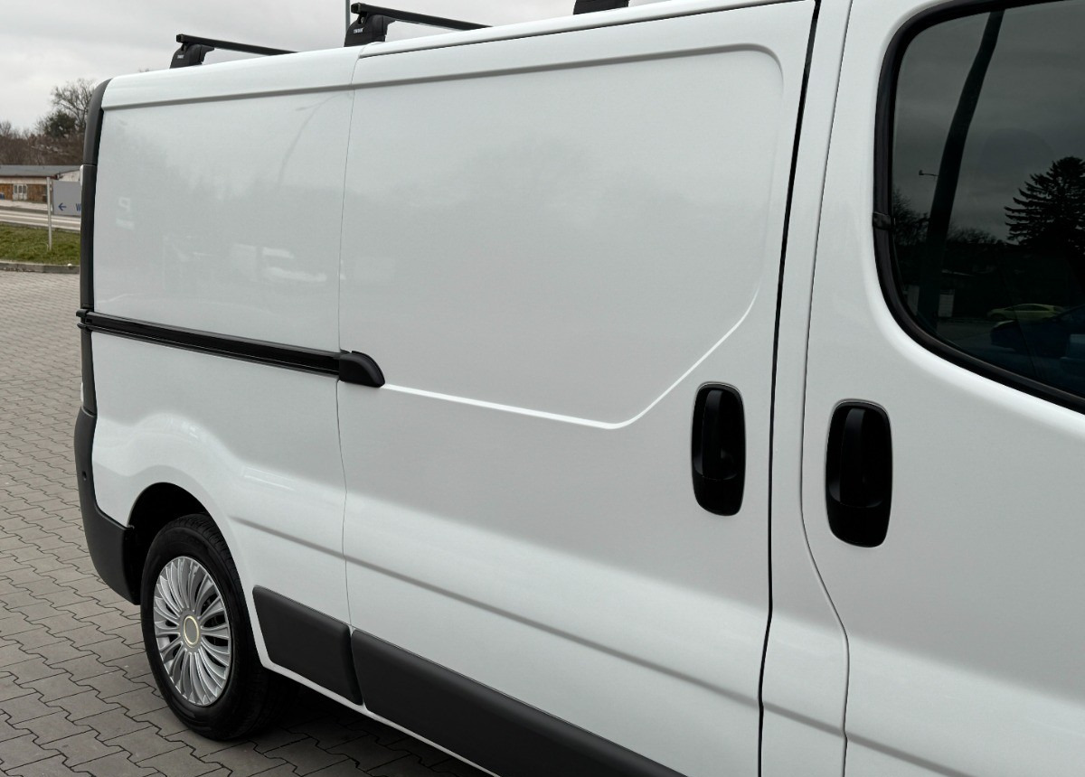 Renault Trafic L2 Long 2.0 DCI 115KM Klimatronic 130 tys km Super stan SERWIS Renault Trafic L2 Long 2.0 DCI 115KM Klimatronic 130 tys km Super stan SERWIS: صورة 24