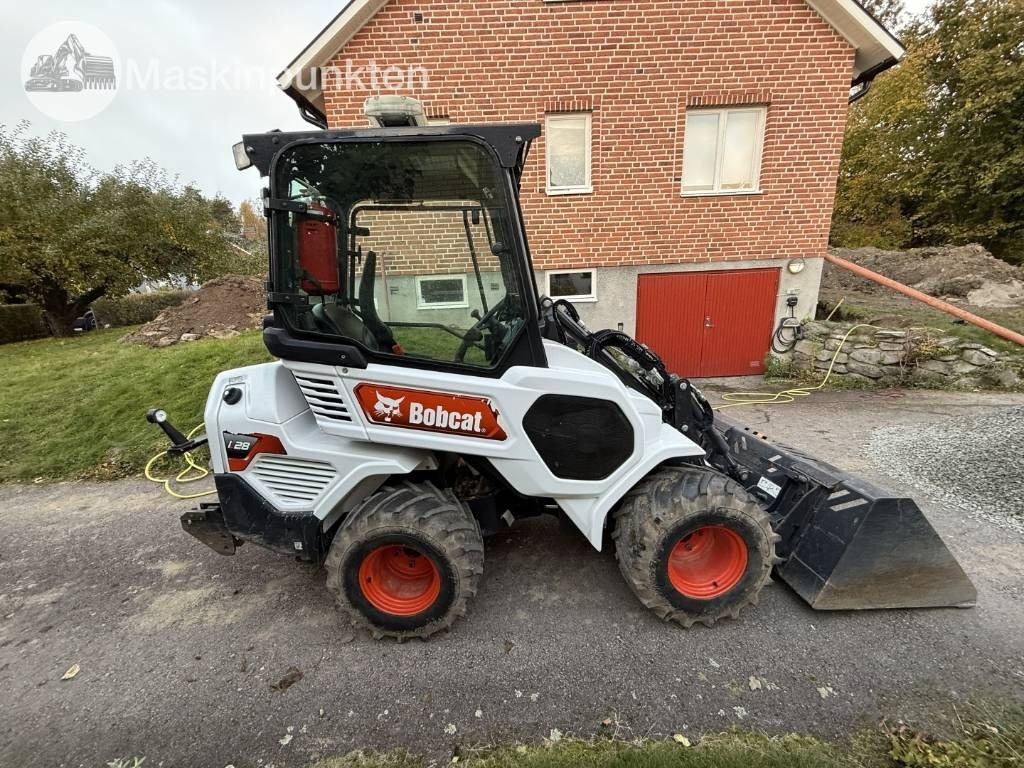 Bobcat L 28 Hjullastare + Släp - اللودر بعجل: صورة 4 Bobcat L 28 Hjullastare + Släp - اللودر بعجل: صورة 4