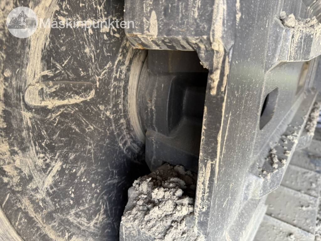 حفار زحاف Develon 800 LC: صورة 42 حفار زحاف Develon 800 LC: صورة 42