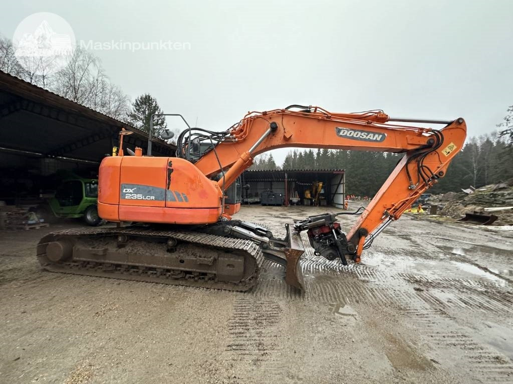 Doosan DX 235 LCR - حفار زحاف: صورة 5 Doosan DX 235 LCR - حفار زحاف: صورة 5