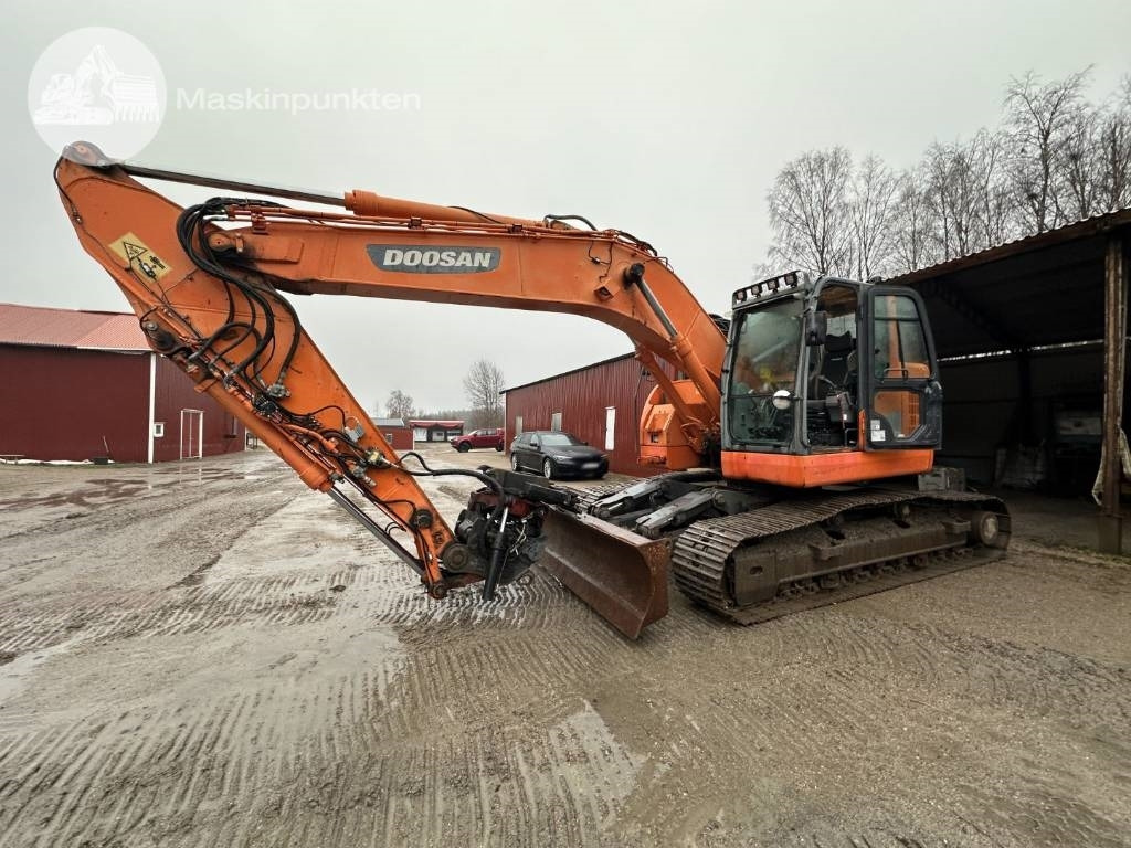 Doosan DX 235 LCR - حفار زحاف: صورة 1 Doosan DX 235 LCR - حفار زحاف: صورة 1