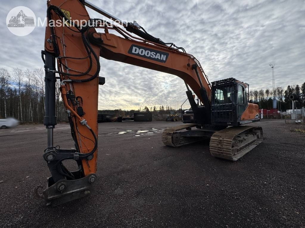 Doosan DX 300 LC - حفار زحاف: صورة 1 Doosan DX 300 LC - حفار زحاف: صورة 1