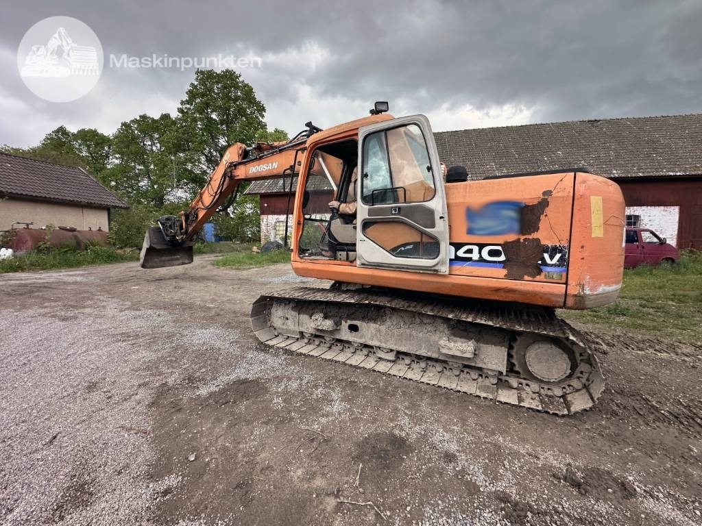 Doosan Solar 140 LC V - حفار زحاف: صورة 1 Doosan Solar 140 LC V - حفار زحاف: صورة 1