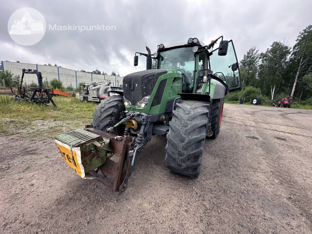 Fendt 824 Vario - جرار: صورة 2 Fendt 824 Vario - جرار: صورة 2