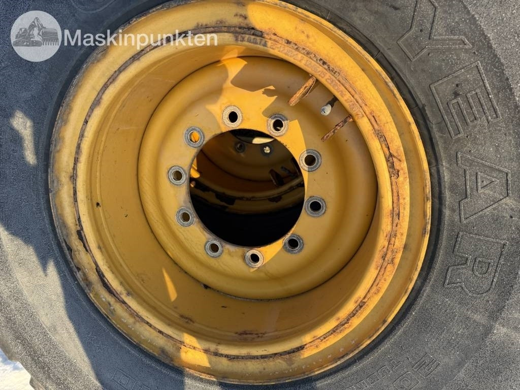 Goodyear GP-40 Däck med fälg till hjullastare - إطارات - آلات البناء: صورة 5 Goodyear GP-40 Däck med fälg till hjullastare - إطارات - آلات البناء: صورة 5