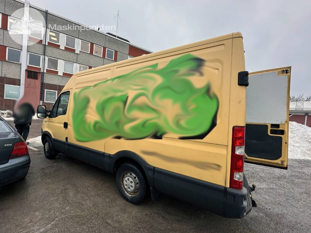 Iveco Daily 35 S13 V - فان: صورة 2 Iveco Daily 35 S13 V - فان: صورة 2