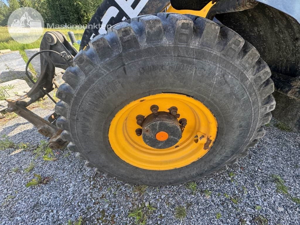 اللودر بعجل JCB 413 K: صورة 7