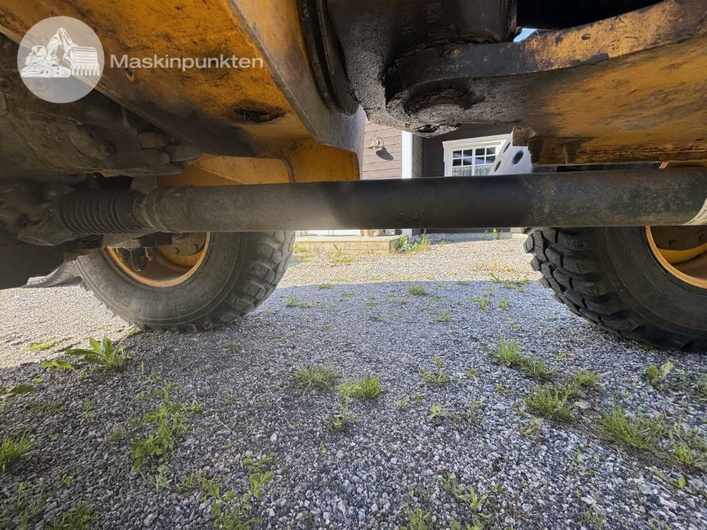 اللودر بعجل JCB 413 K: صورة 26