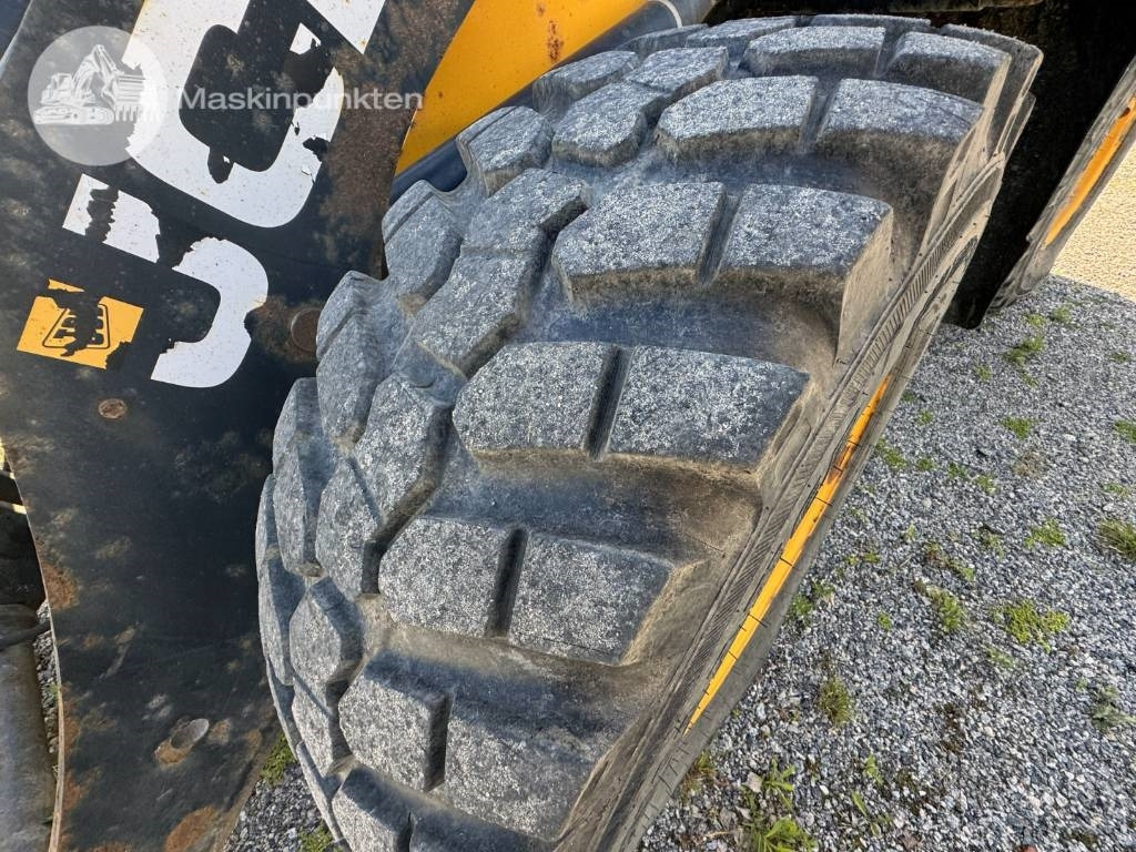 اللودر بعجل JCB 413 K: صورة 6