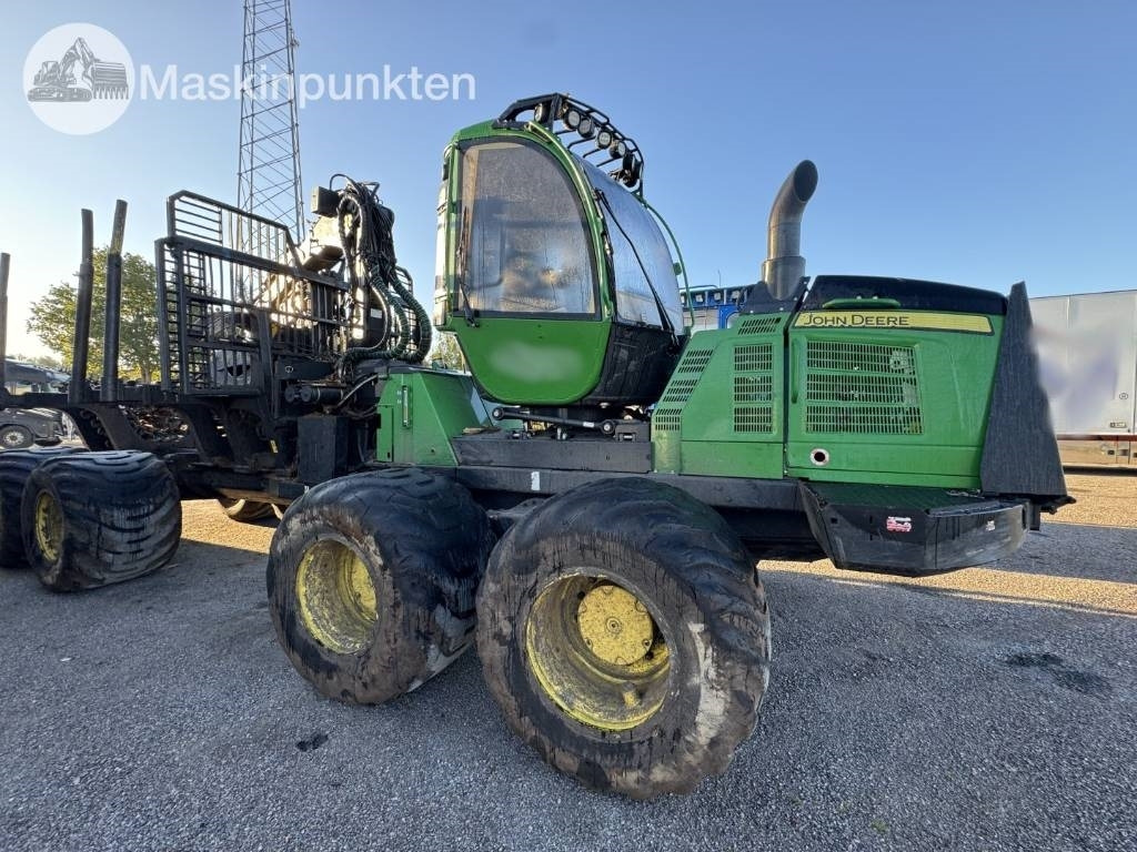John Deere 1510 E - حافلة الغابات: صورة 4 John Deere 1510 E - حافلة الغابات: صورة 4
