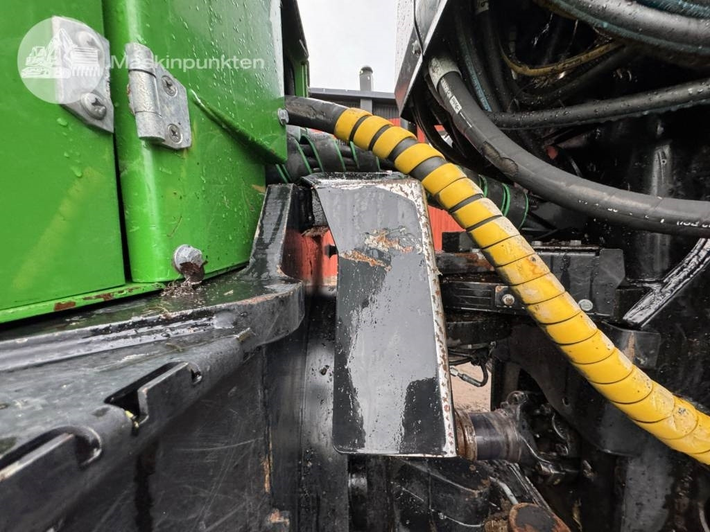 حافلة الغابات John Deere 1910 G: صورة 19
