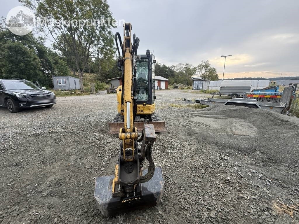 Komatsu PC 26 MR  - حفارة مُصَّغرة: صورة 2 Komatsu PC 26 MR  - حفارة مُصَّغرة: صورة 2