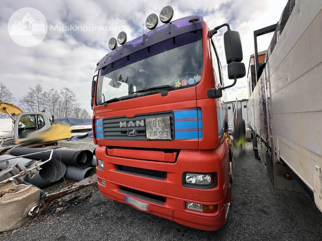 MAN TGX 28.530 LAXO - شاحنة هيكل كابينة: صورة 1 MAN TGX 28.530 LAXO - شاحنة هيكل كابينة: صورة 1