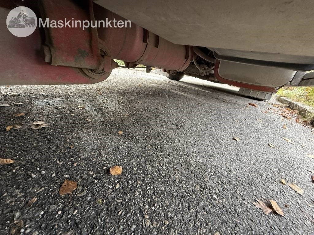 شاحنة النفايات Mercedes-Benz 1833 LL Sopbil: صورة 33