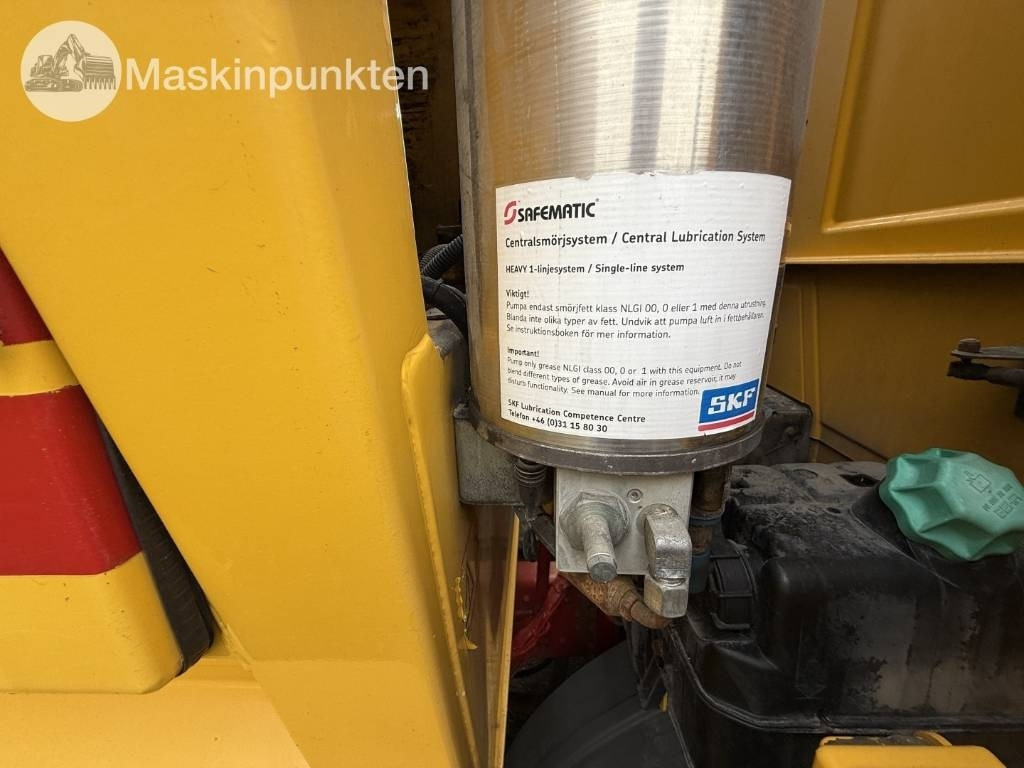 شاحنة النفايات Mercedes-Benz 1833 LL Sopbil: صورة 36