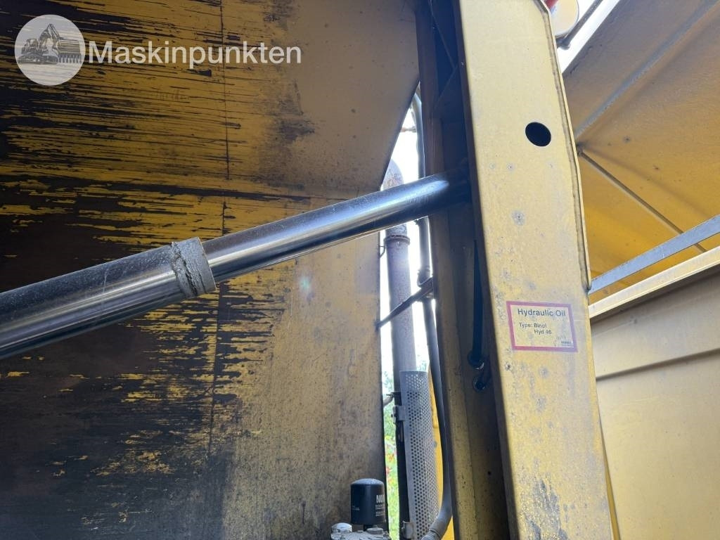 شاحنة النفايات Mercedes-Benz 1833 LL Sopbil: صورة 44