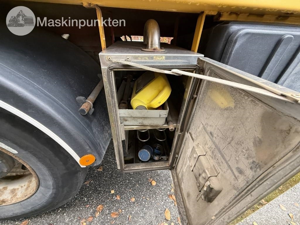 شاحنة النفايات Mercedes-Benz 1833 LL Sopbil: صورة 48