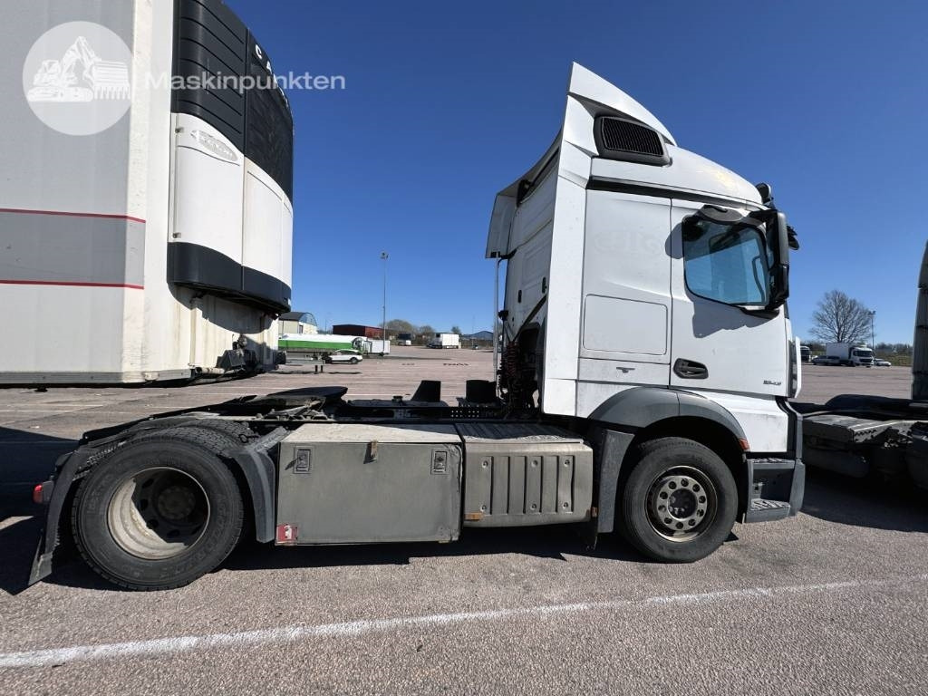 Mercedes-Benz Actros 1843 - وحدة جر: صورة 2 Mercedes-Benz Actros 1843 - وحدة جر: صورة 2
