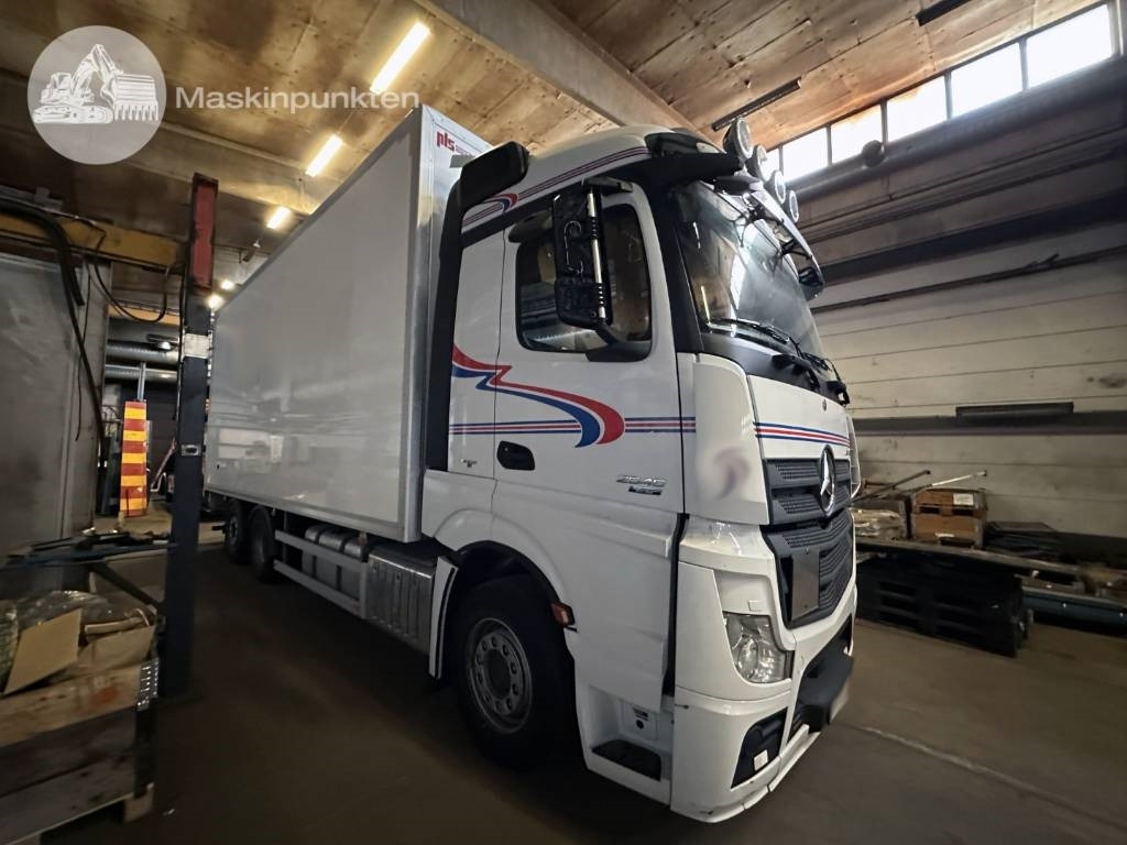 Mercedes-Benz Actros 2545 - شاحنة مقفلة: صورة 3 Mercedes-Benz Actros 2545 - شاحنة مقفلة: صورة 3