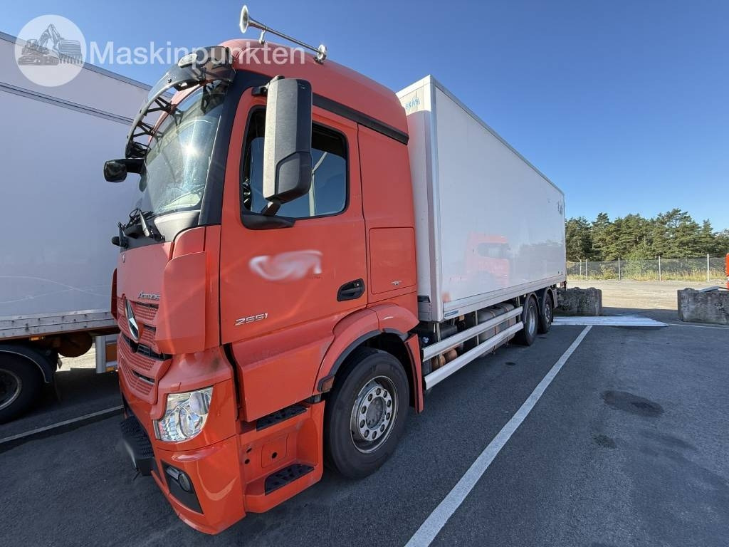 Mercedes-Benz Actros 2551 - شاحنة الفريزر: صورة 1 Mercedes-Benz Actros 2551 - شاحنة الفريزر: صورة 1